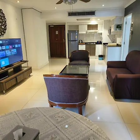 Fully Furnished Omni Tower Apartments Nana - Sukhumvit Soi 4-3